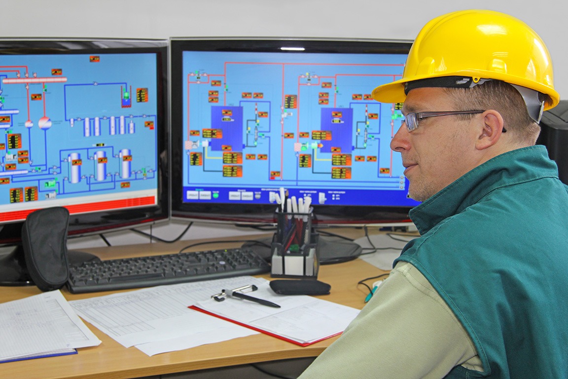 Industrial-Worker-in-Control-Room